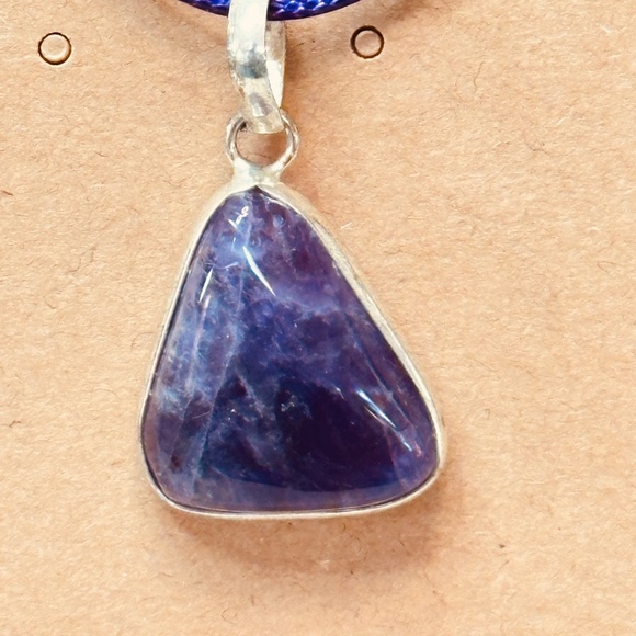 925 Sterling Silver Plated & Amethyst Stone/Crystal Trillion Cut Pendant EUC - Picture 3 of 12